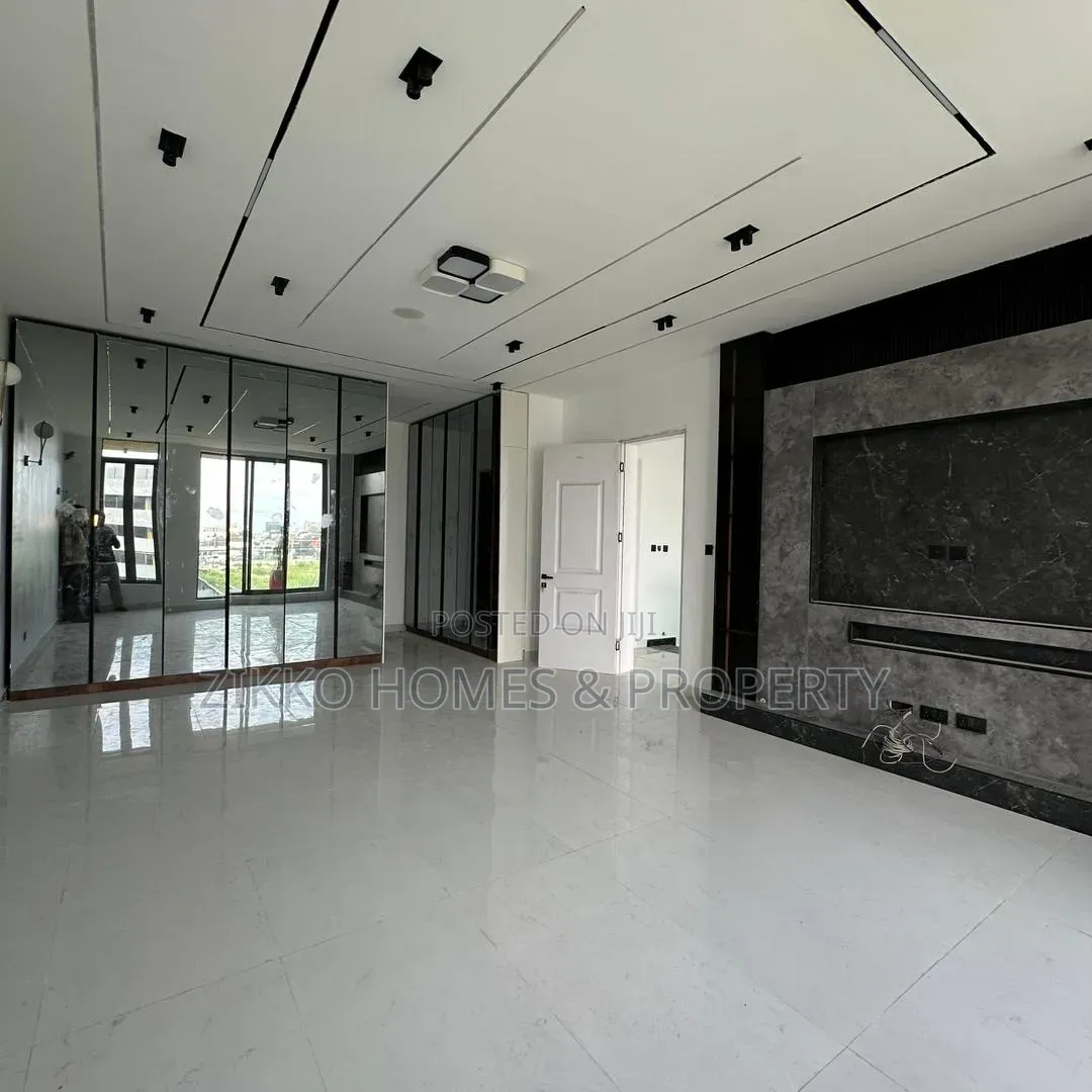 4bdrm Townhouse/Terrace in Lekki for sale in Lekki Phase 1