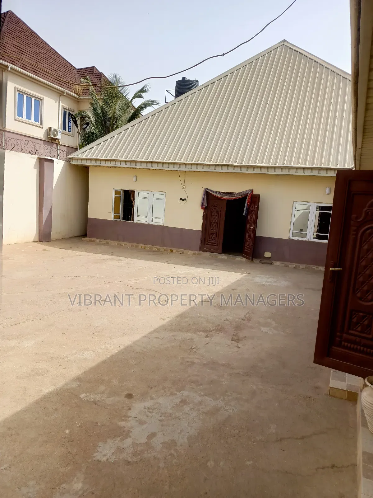 8rooms Functional Hotel And Bar in Kaduna / Kaduna State