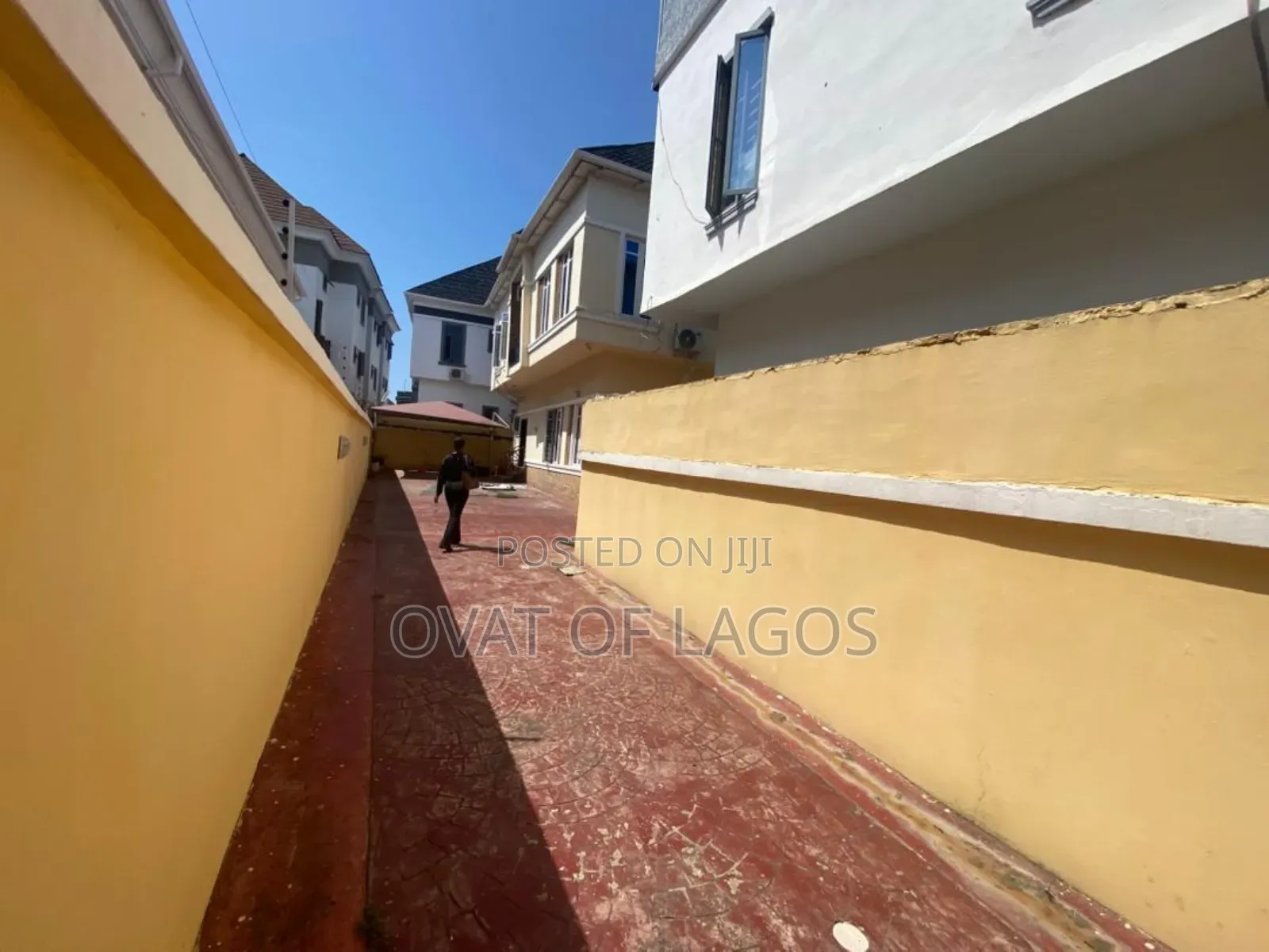 5bdrm Duplex in Ikota for rent in Ikota