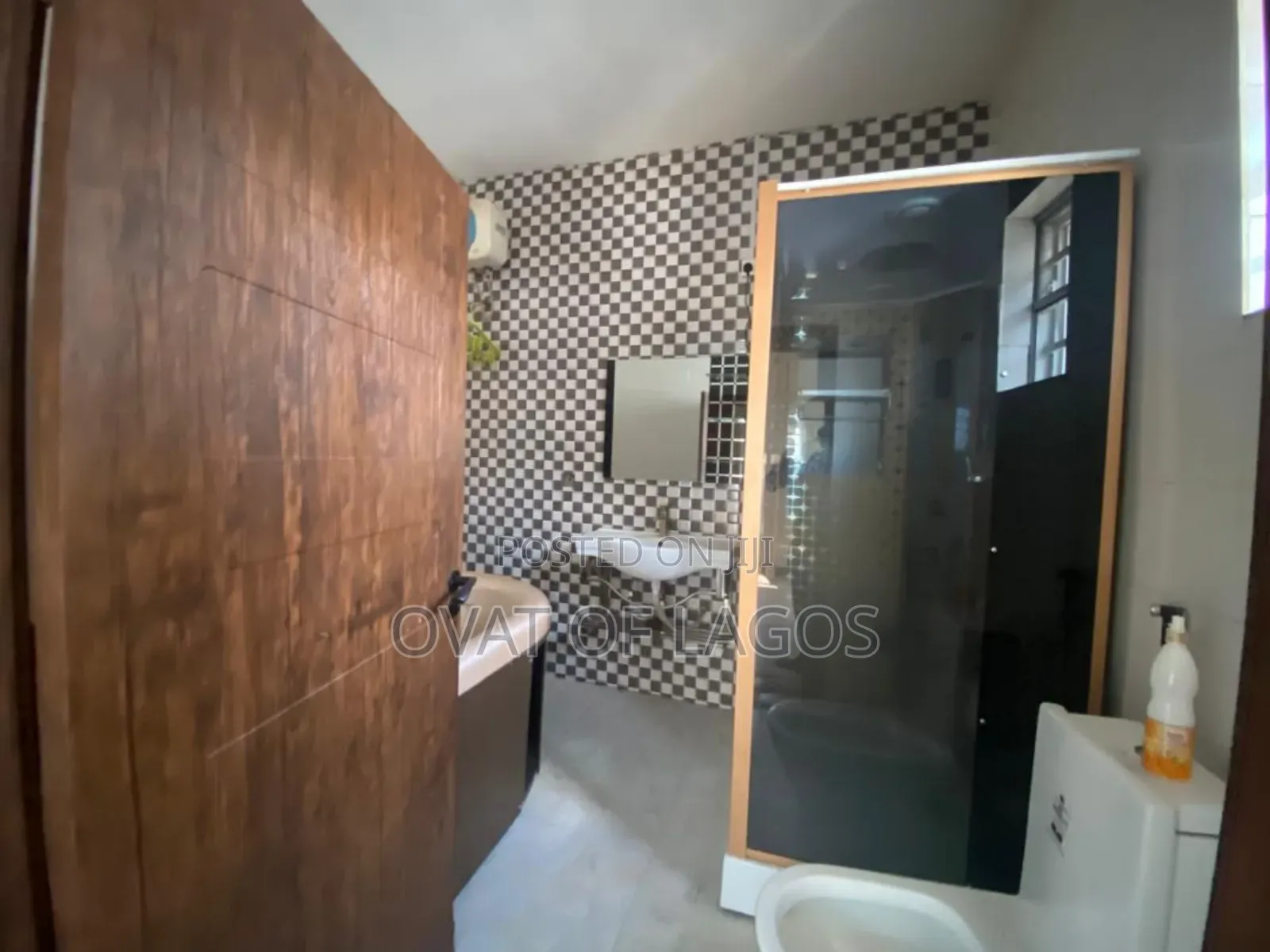 5bdrm Duplex in Ikota for rent in Ikota