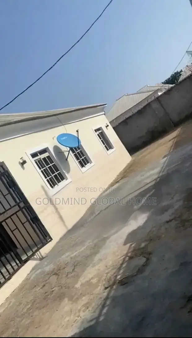 3bdrm Bungalow in Lugbe District. for sale in Sabon Lugbe