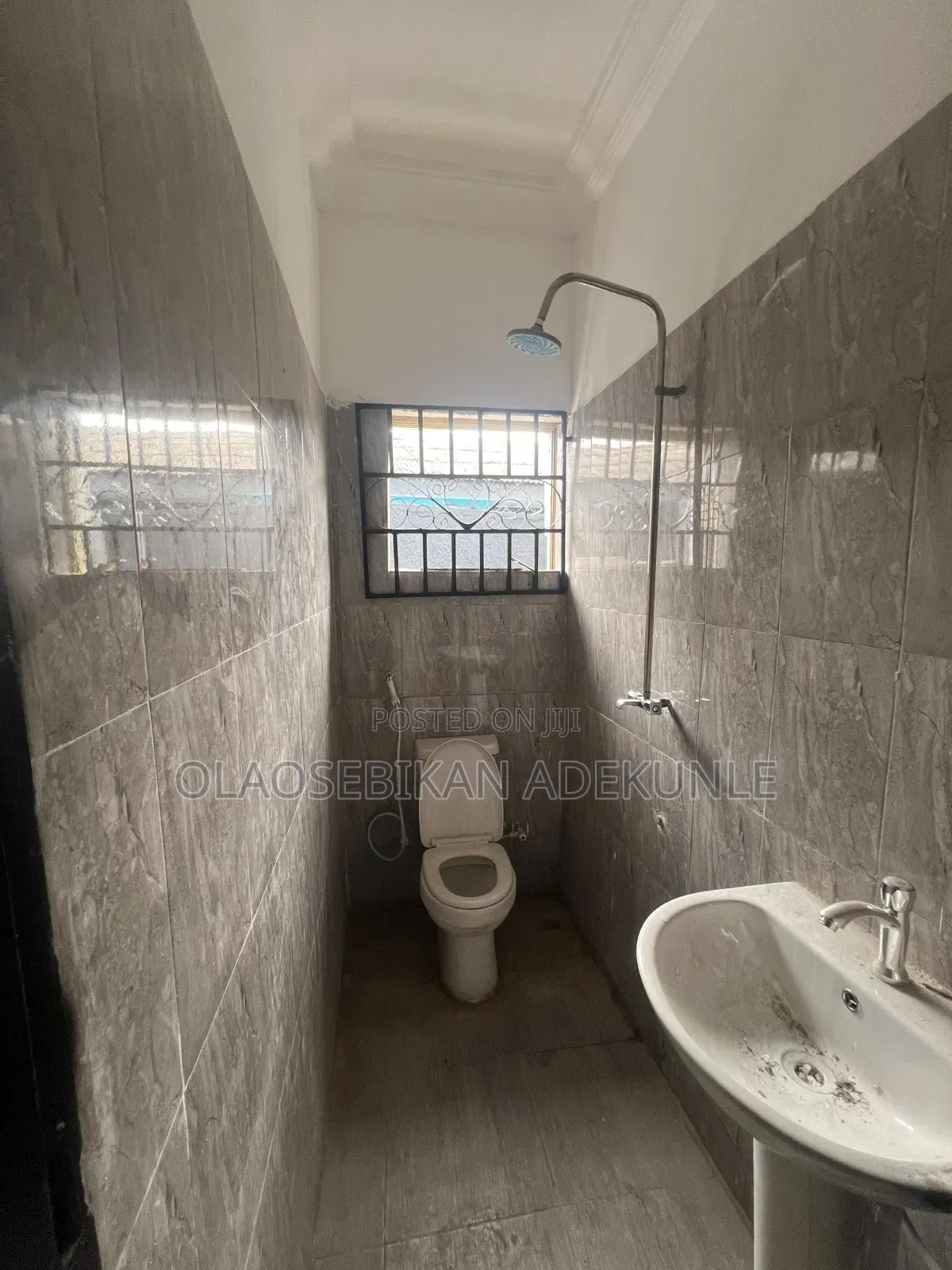 2bdrm Block of Flats in Akobo Estate for rent in Akobo