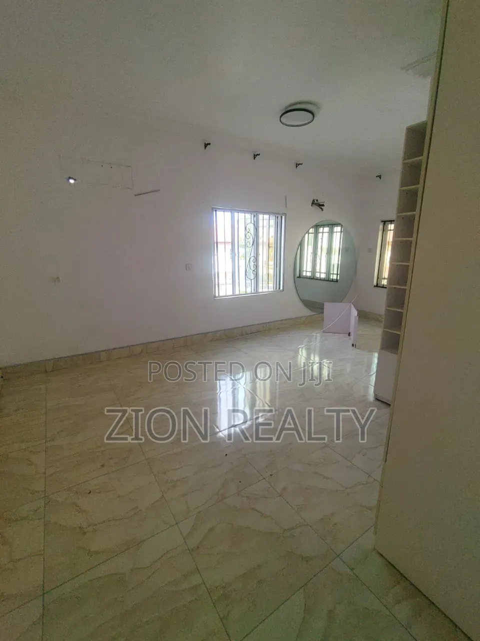 2bdrm Maisonette in Westend Estate, Ikota for rent in Ikota