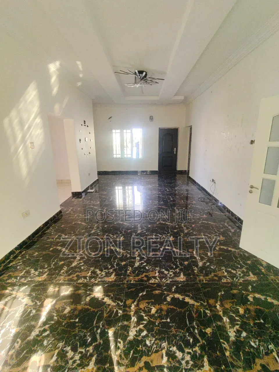 2bdrm Maisonette in Westend Estate, Ikota for rent in Ikota