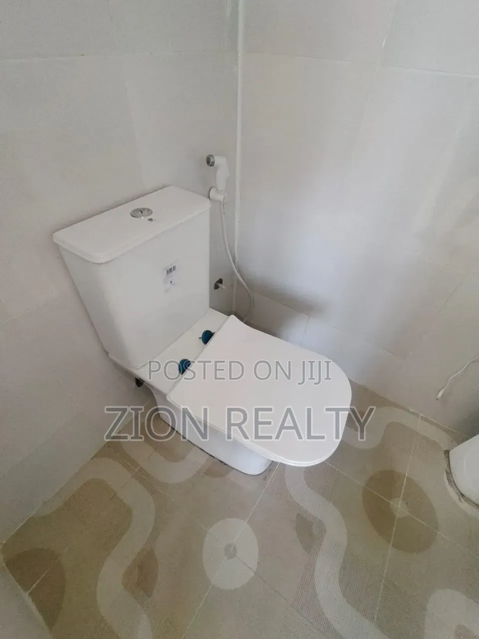 2bdrm Maisonette in Westend Estate, Ikota for rent in Ikota