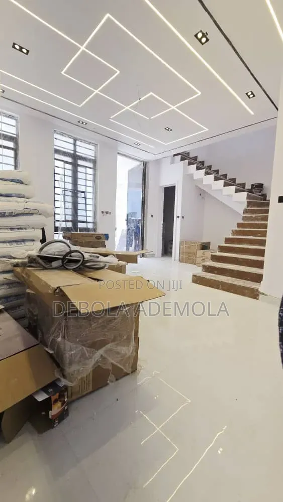 3bdrm Duplex in Oral Estate, Chevron for sale in Chevron