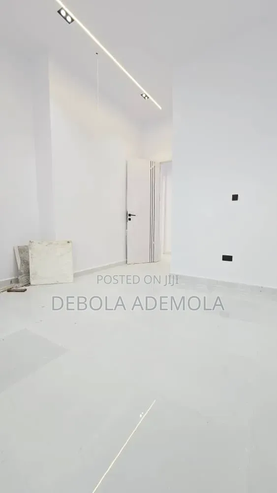 3bdrm Duplex in Oral Estate, Chevron for sale in Chevron