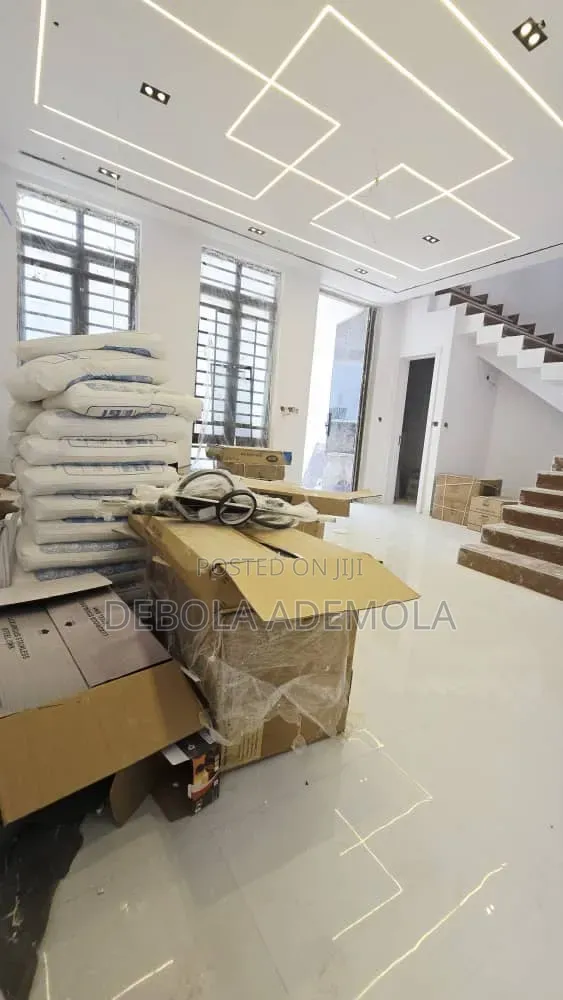 3bdrm Duplex in Oral Estate, Chevron for sale in Chevron