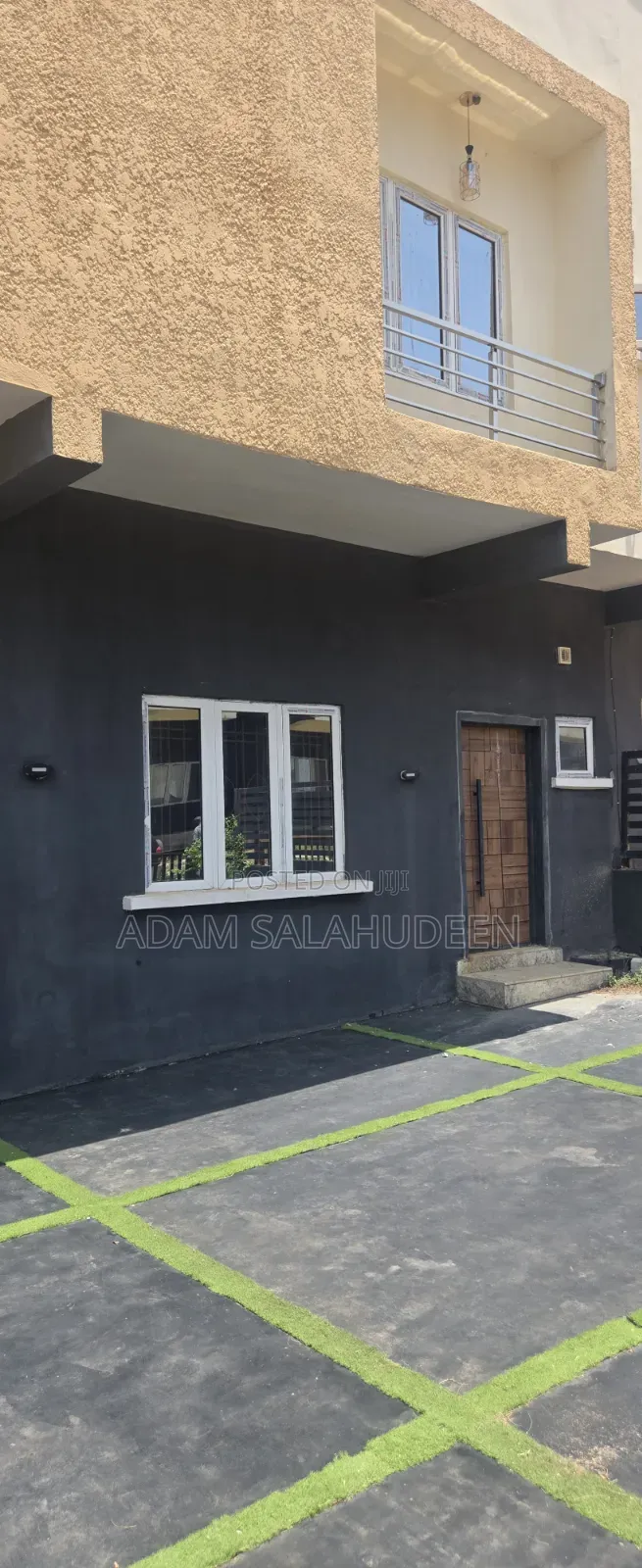 4bdrm Duplex in Paradise, Life Camp for sale in Life Camp