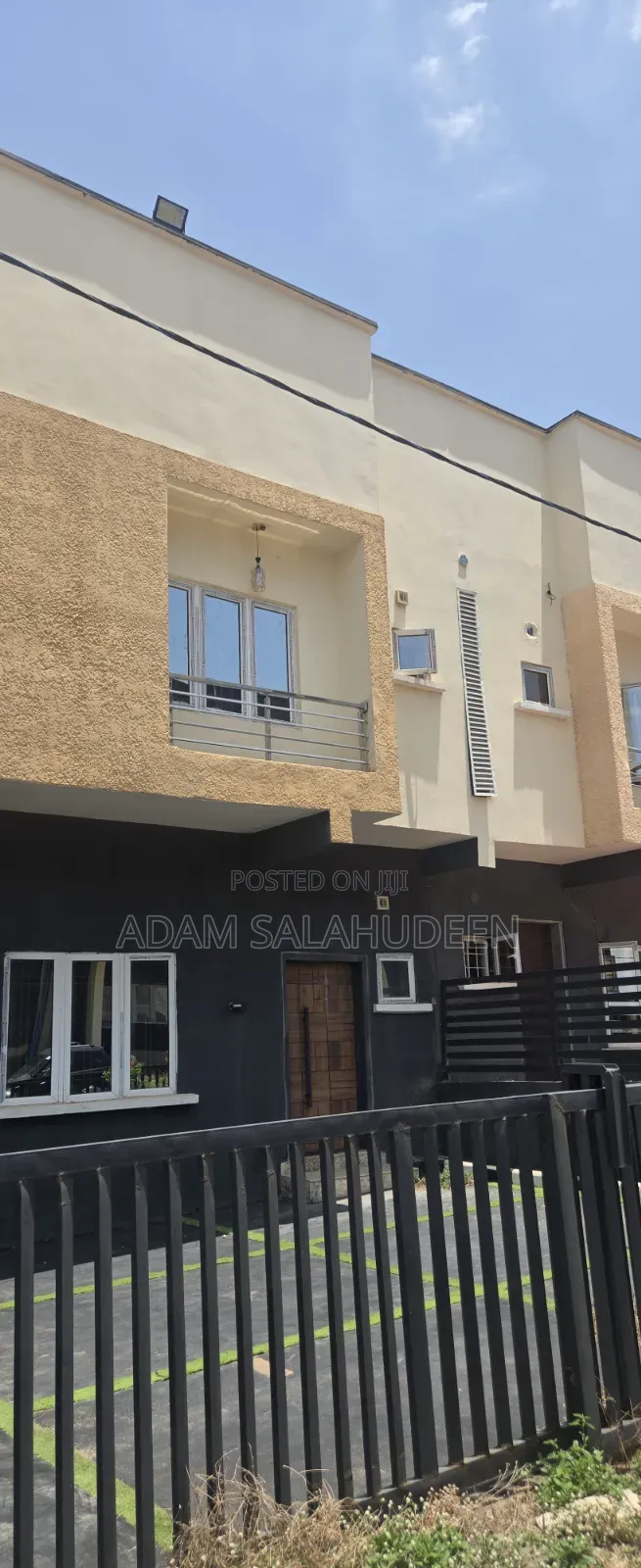 4bdrm Duplex in Paradise, Life Camp for sale in Life Camp