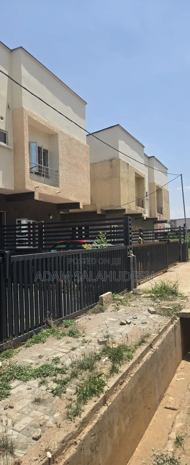 4bdrm Duplex in Paradise, Life Camp for sale in Life Camp