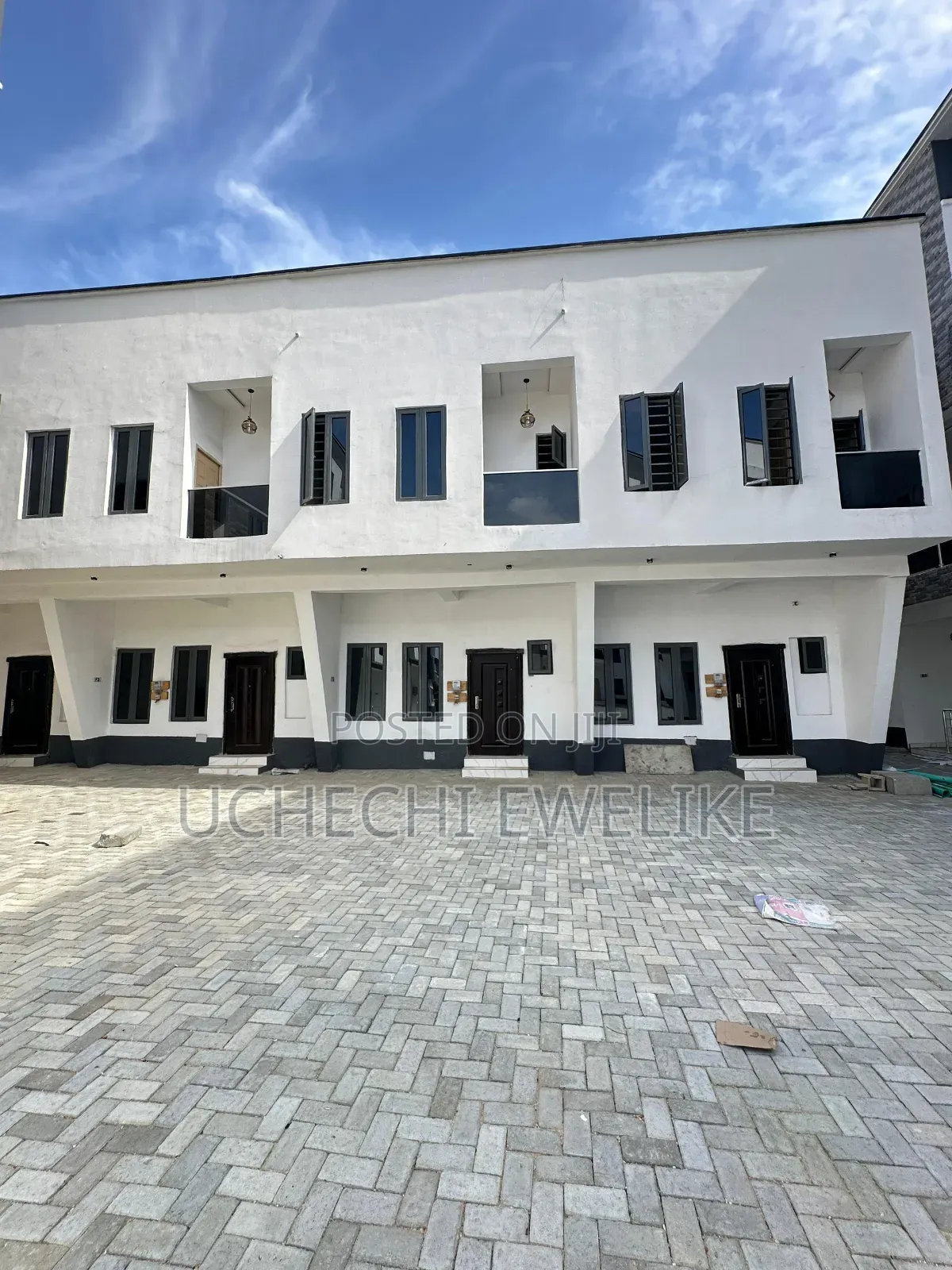 3bdrm Duplex in Ilaje / Lekki for sale in Ilaje / Lekki