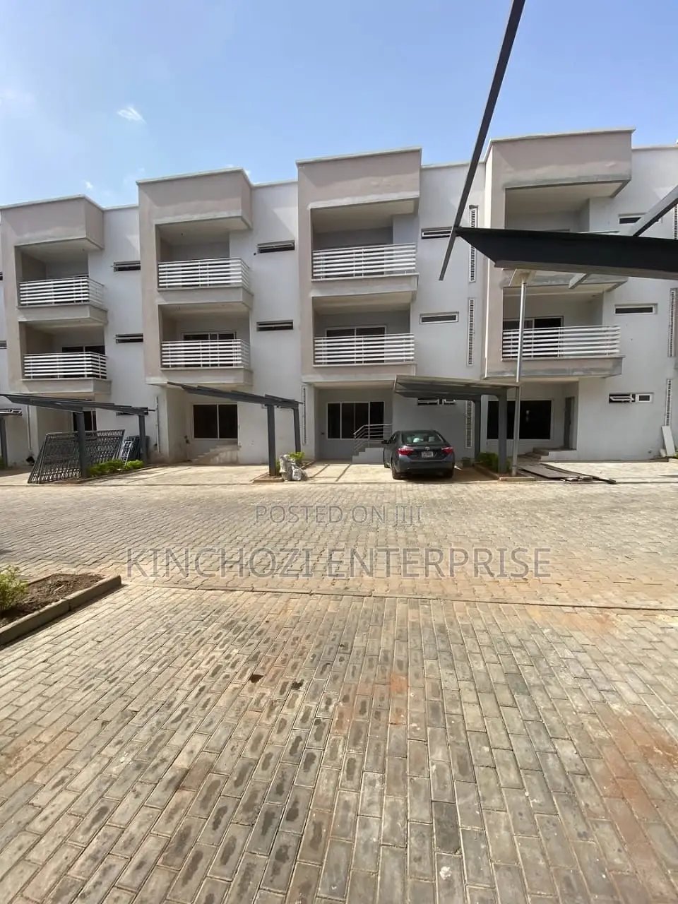 4bdrm Townhouse / Terrace in Utako for rent in Utako