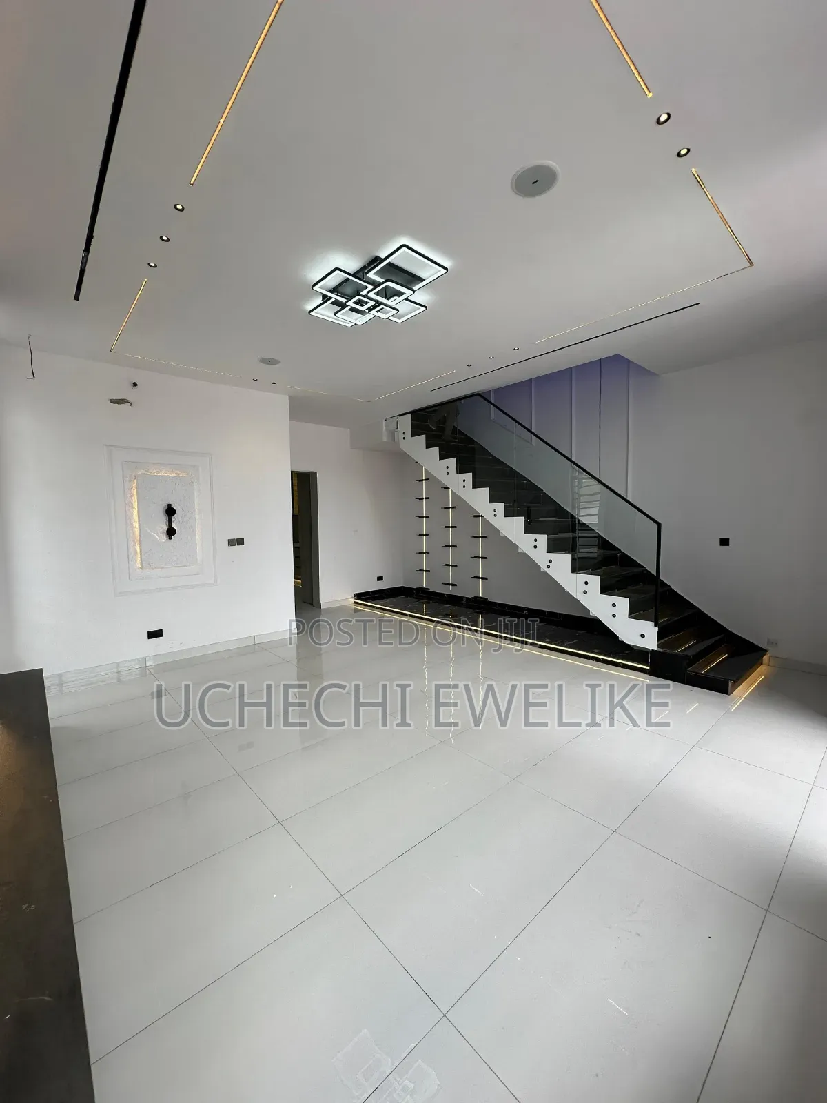 4bdrm Duplex in Ikota for sale in Ikota