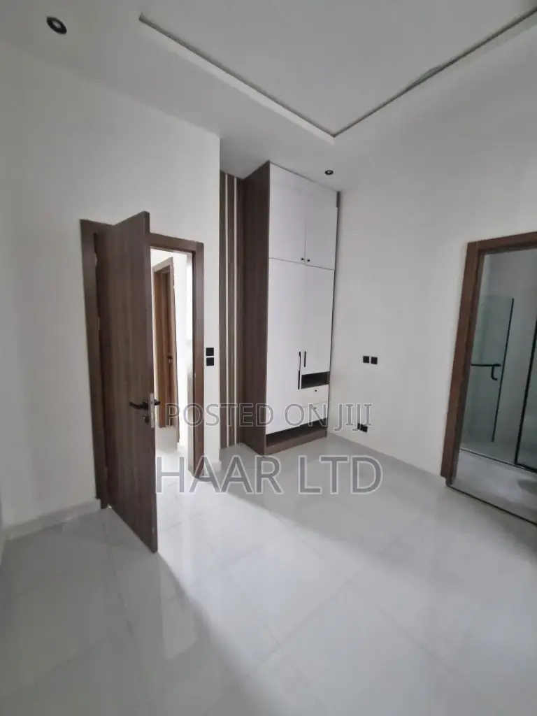 4bdrm Duplex in Ado / Ajah for sale in Ado / Ajah
