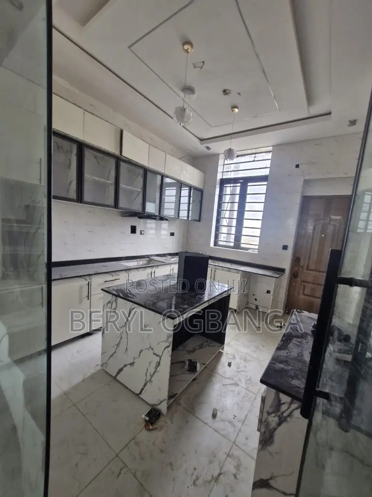 4bdrm Duplex in Ado / Ajah for sale in Ado / Ajah
