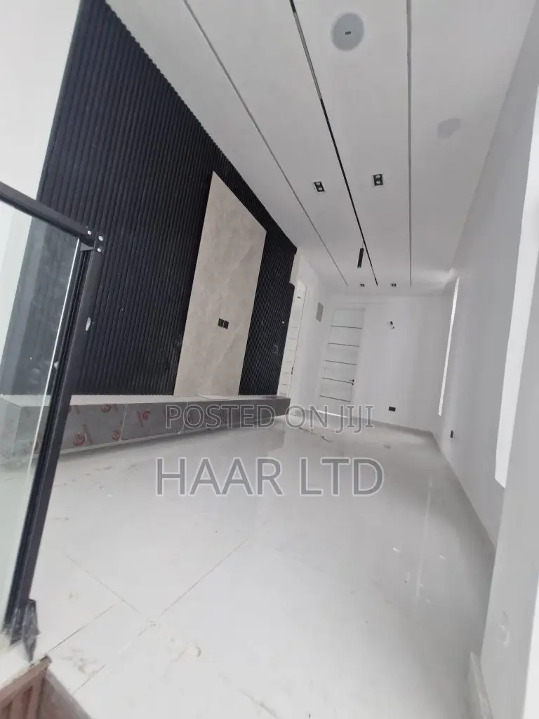 5bdrm Duplex in Ado / Ajah for sale in Ado / Ajah
