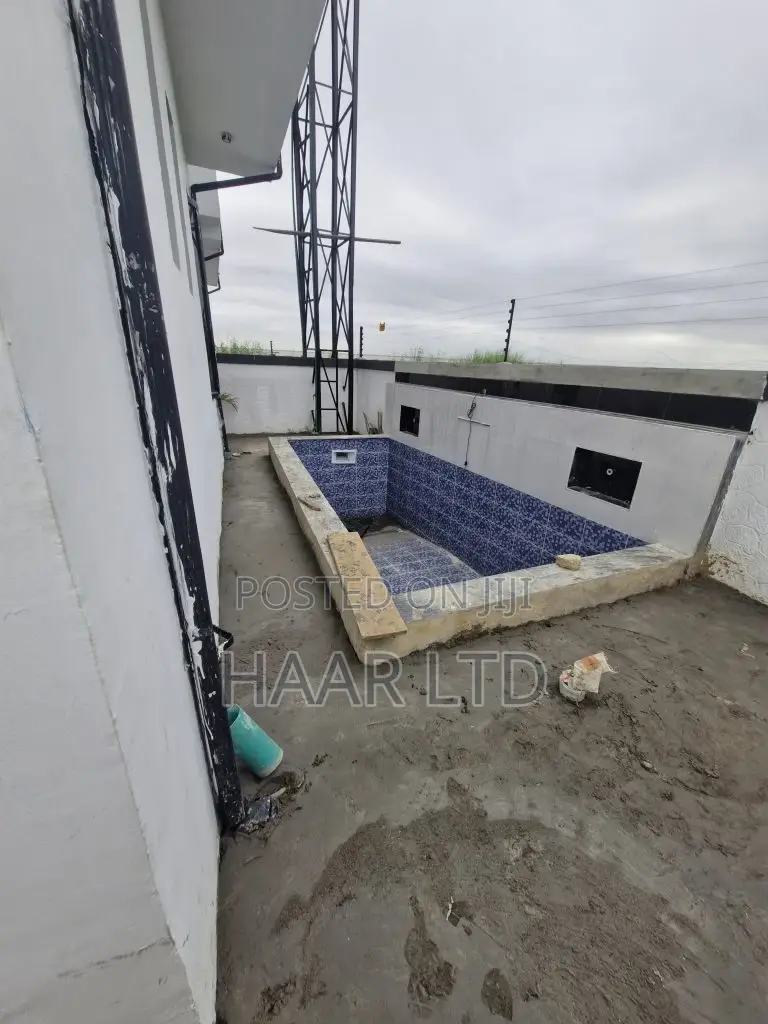 5bdrm Duplex in Ado / Ajah for sale in Ado / Ajah