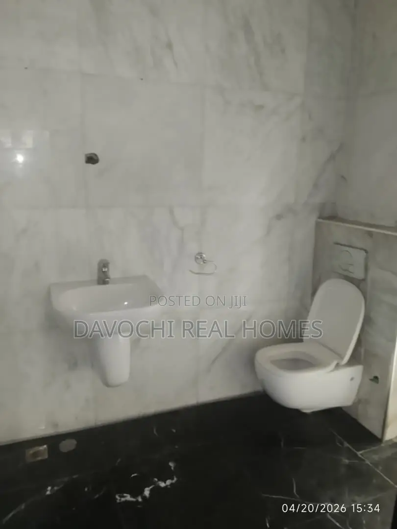 2bdrm Block of Flats in Banana for rent in Banana Island
