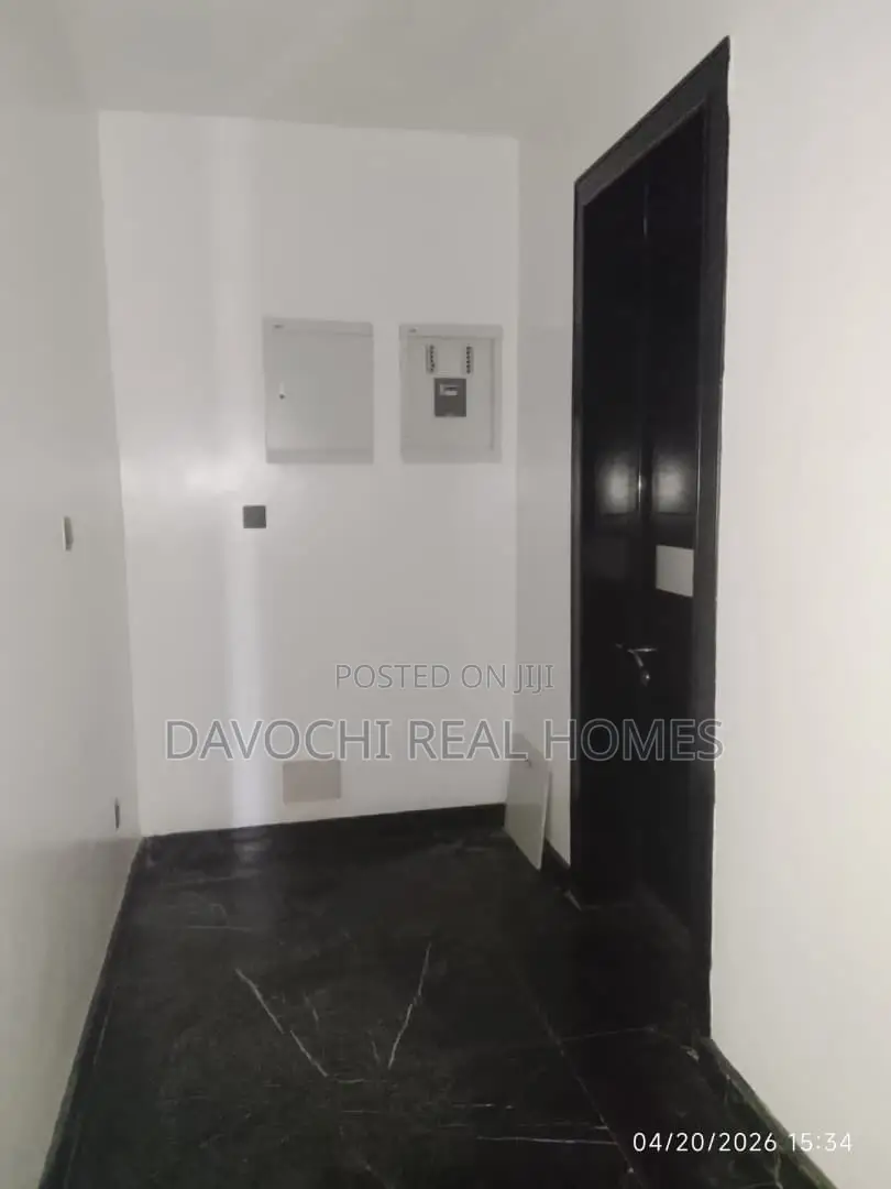 2bdrm Block of Flats in Banana for rent in Banana Island