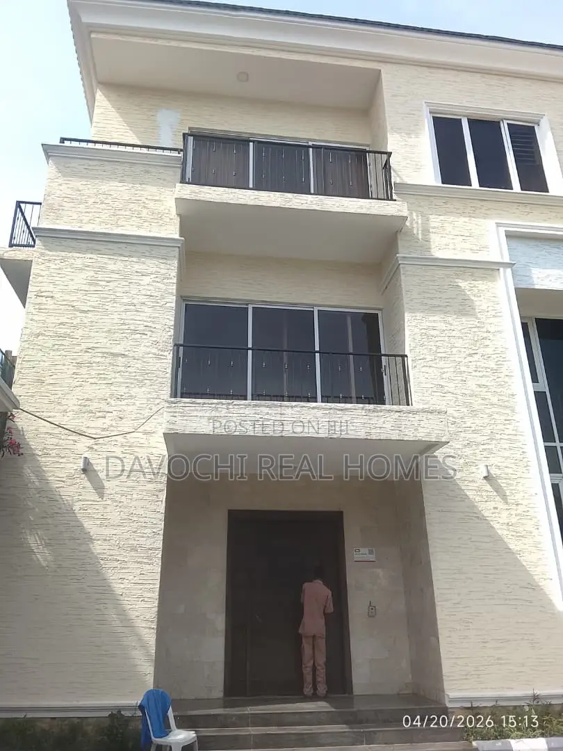 4bdrm Duplex in Banana Island for rent in Banana Island