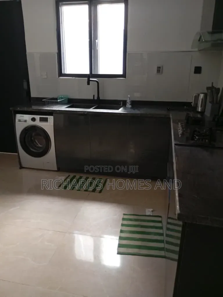 Furnished 5bdrm Duplex in Parkview Estate for rent in Parkview Estate