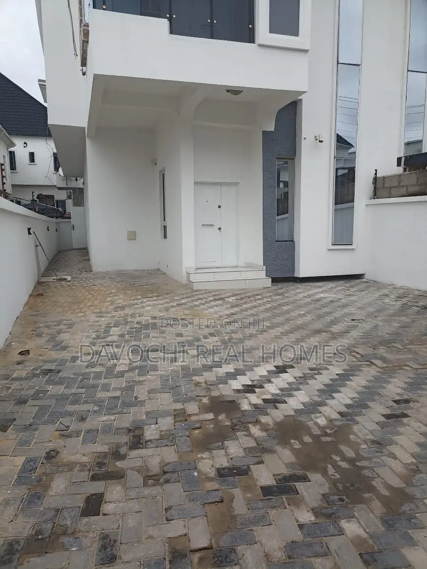 4bdrm Duplex in Royal Pine Estate, Lekki Phase 2 for rent in Lekki Phase 2