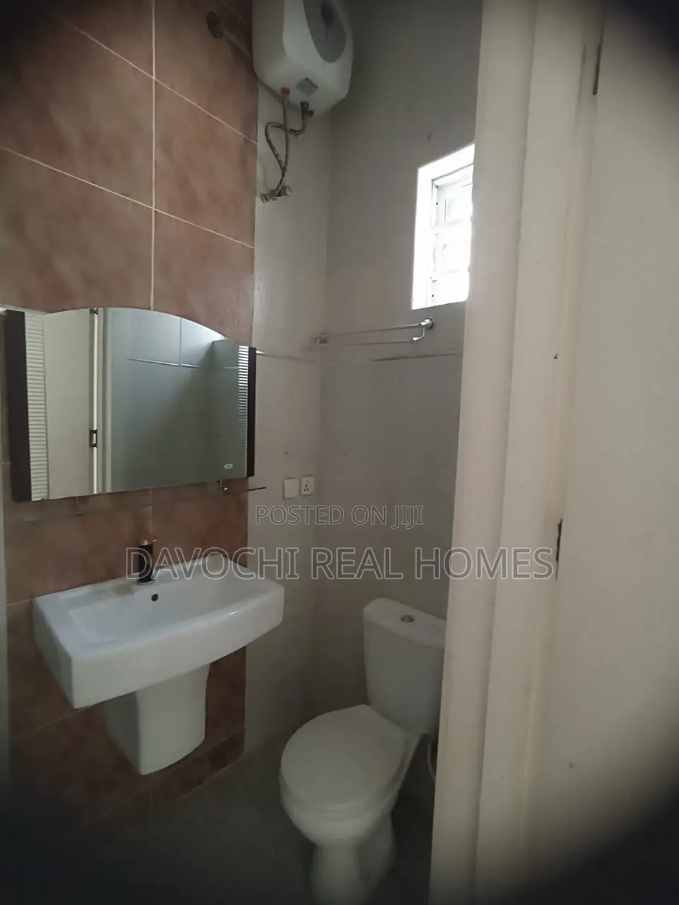 4bdrm Duplex in Royal Pine Estate, Lekki Phase 2 for rent in Lekki Phase 2