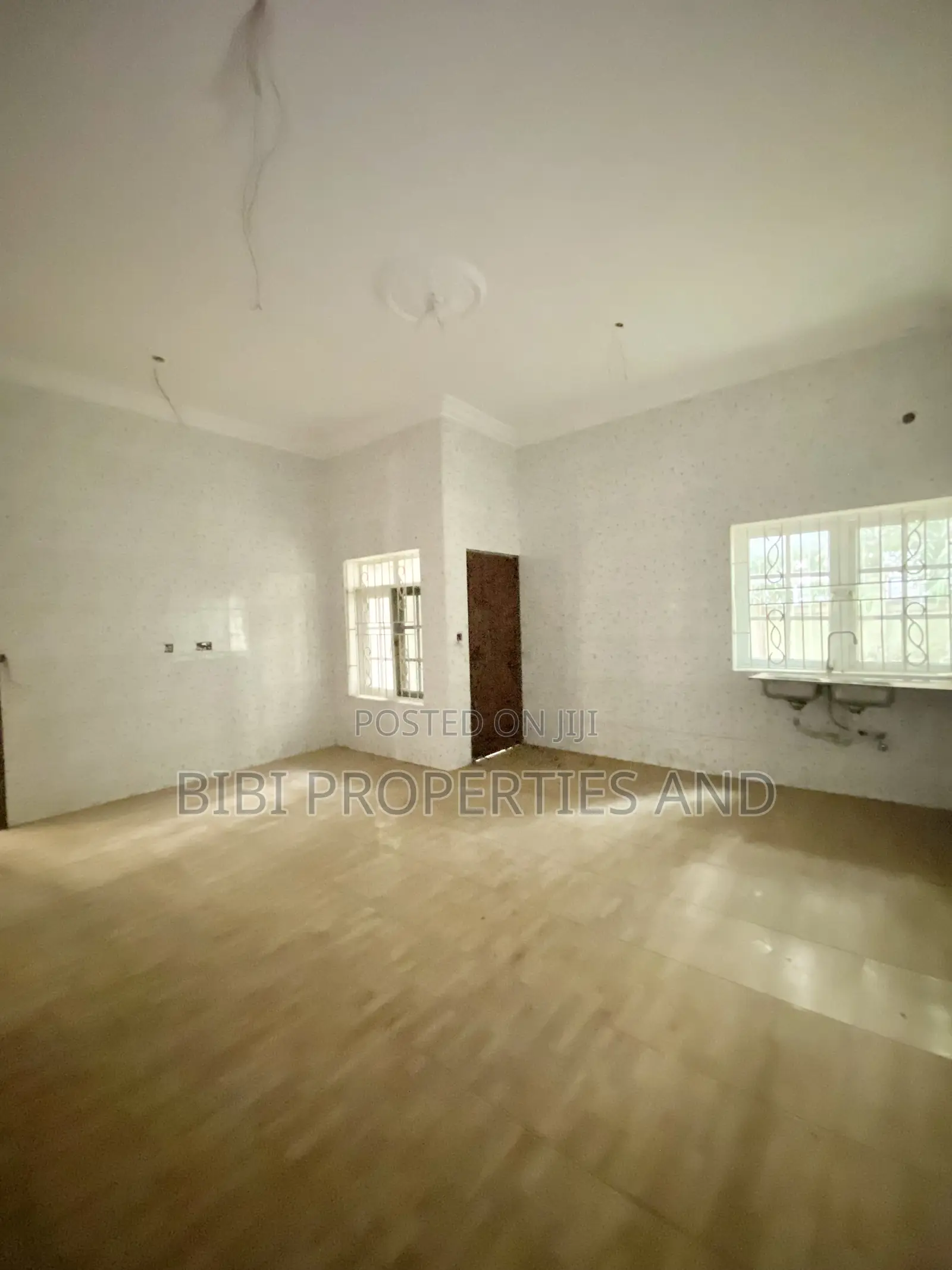 5bdrm Duplex in Wuye for sale in Wuye