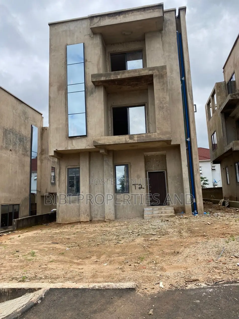 4bdrm Duplex in Gwarinpa for sale in Gwarinpa