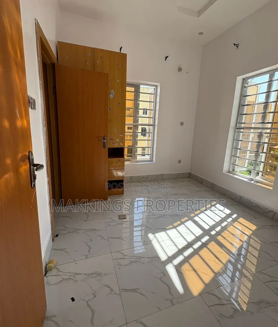 1bdrm Apartment in Lekki Phase 2 for rent in Lekki Phase 2