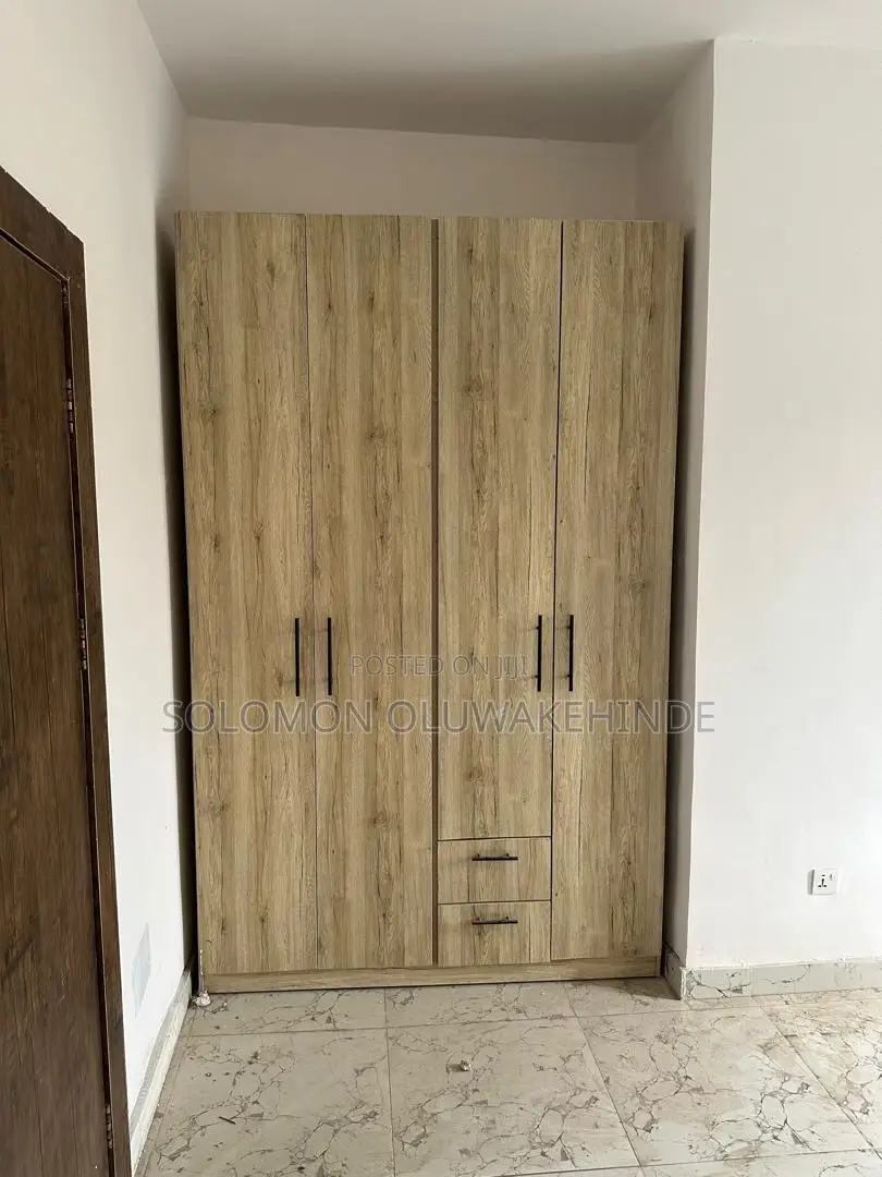 3bdrm Block of Flats in Ikeja Gra for sale in Ikeja GRA