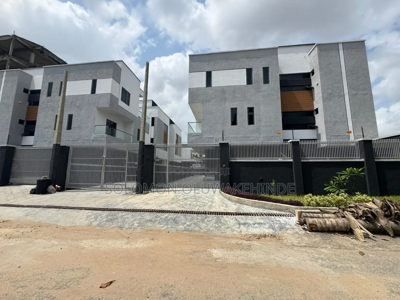 4bdrm Duplex in Adeniyi Jones, Ikeja for sale in Adeniyi Jones