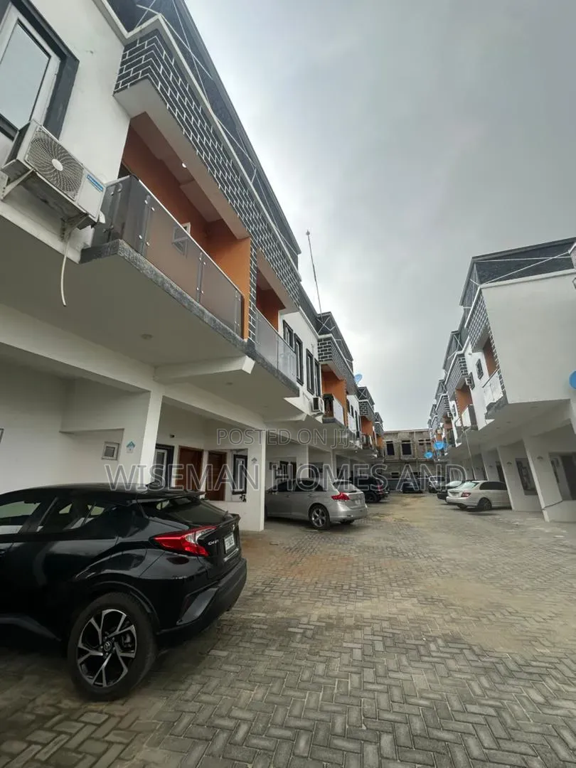 4bdrm Duplex in Ikota Lekki Eti-Osa for sale in Ikota