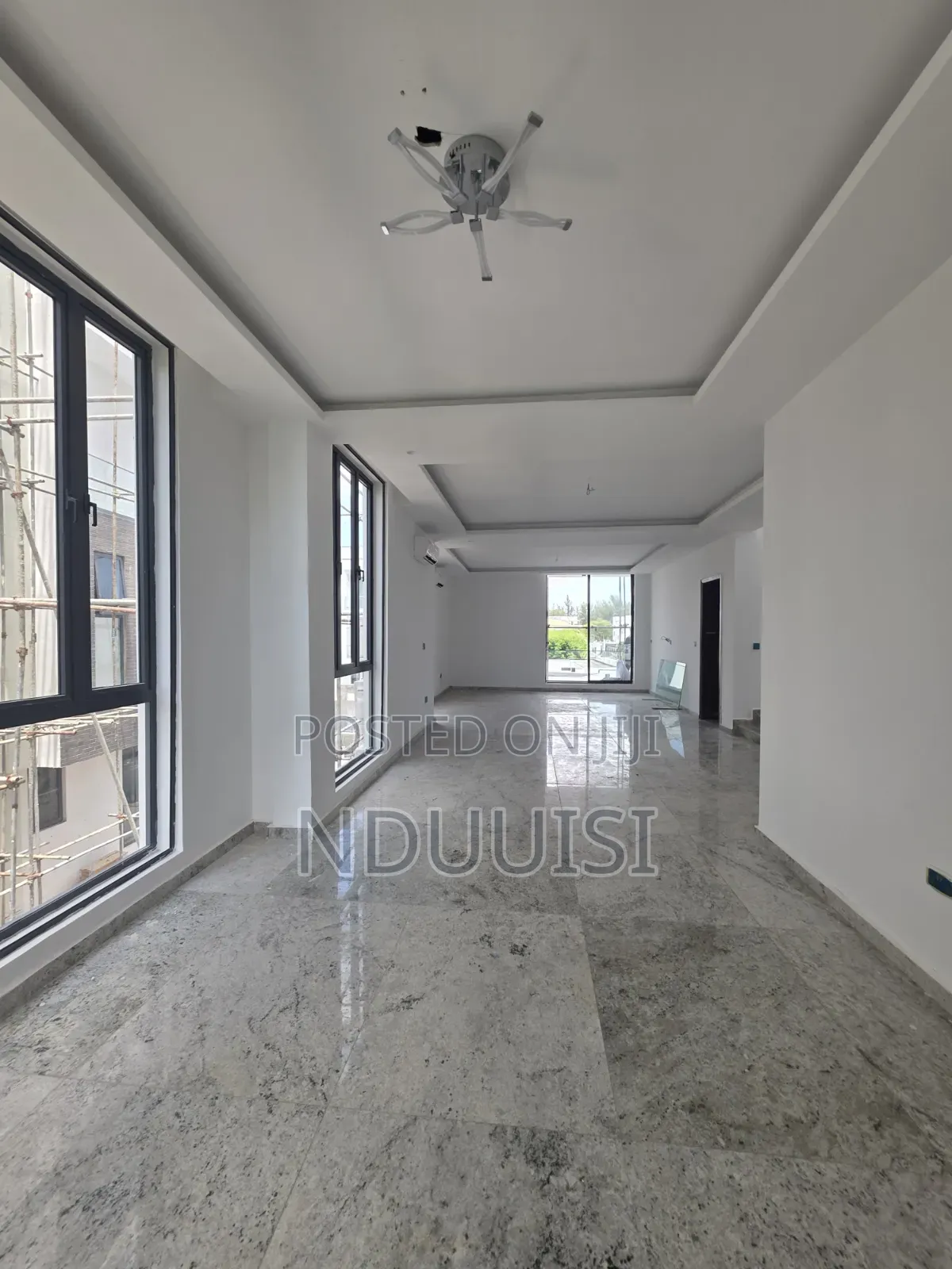 5bdrm Duplex in Banana Island for sale in Banana Island