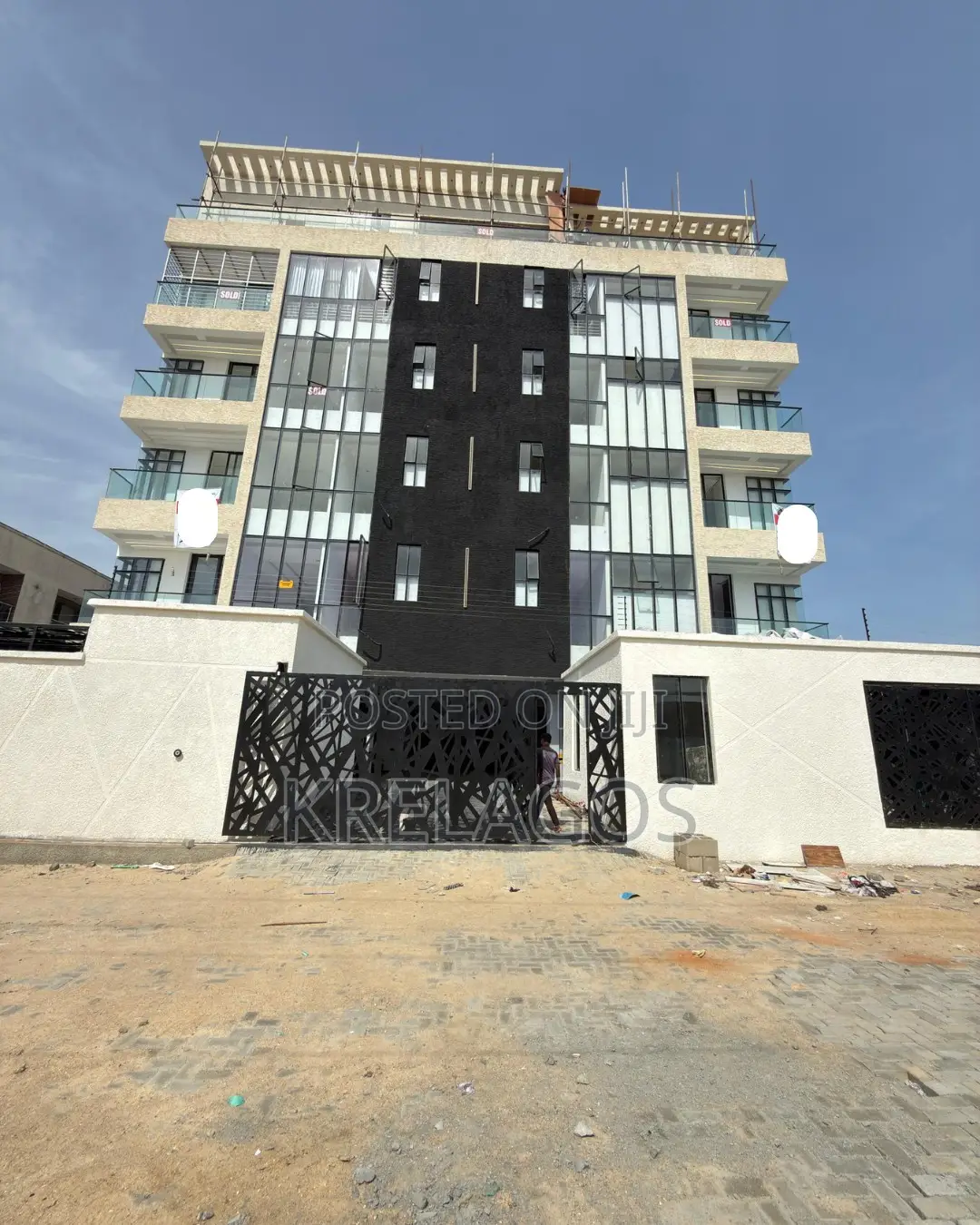 3bdrm Apartment in Ikate for sale in Ikate