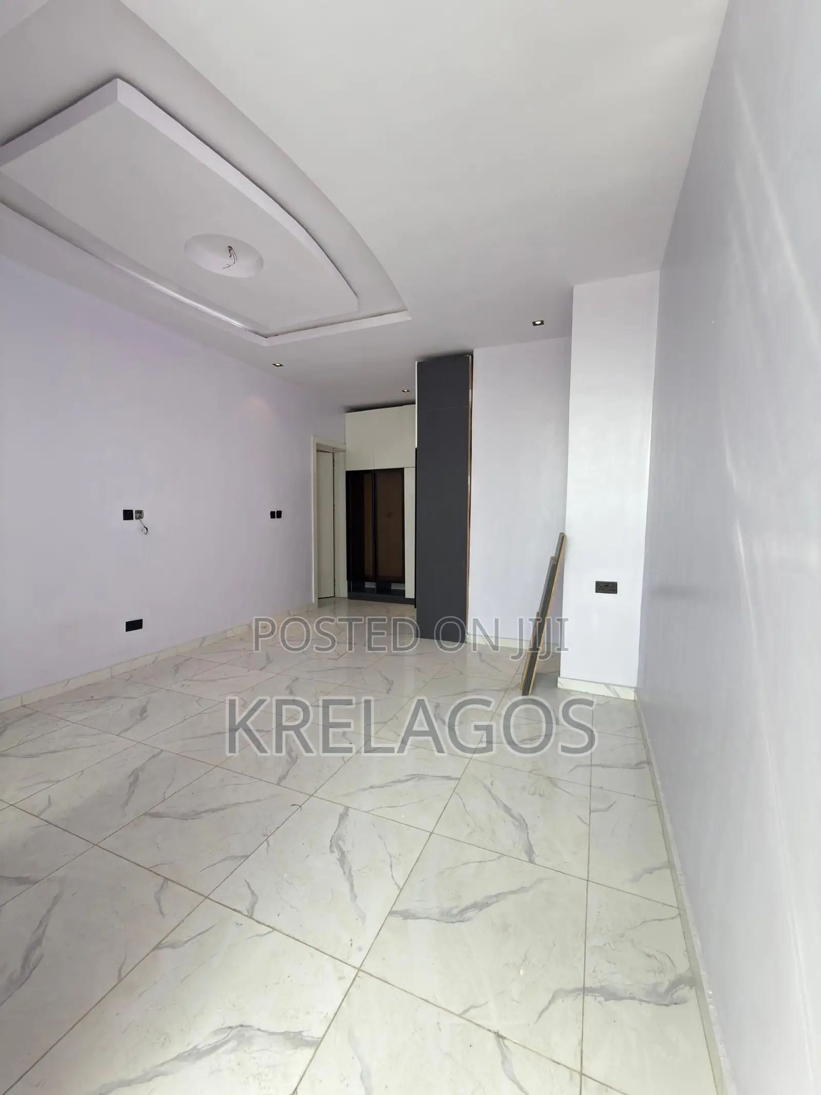3bdrm Apartment in Ikate for sale in Ikate