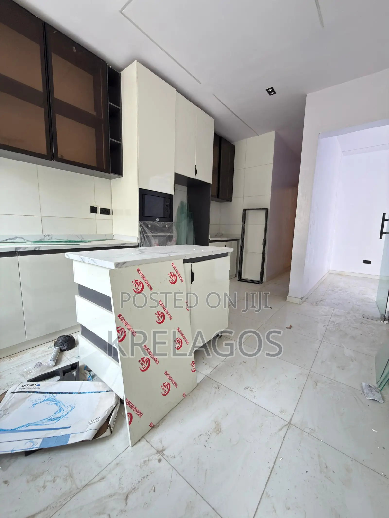 3bdrm Apartment in Ikate for sale in Ikate