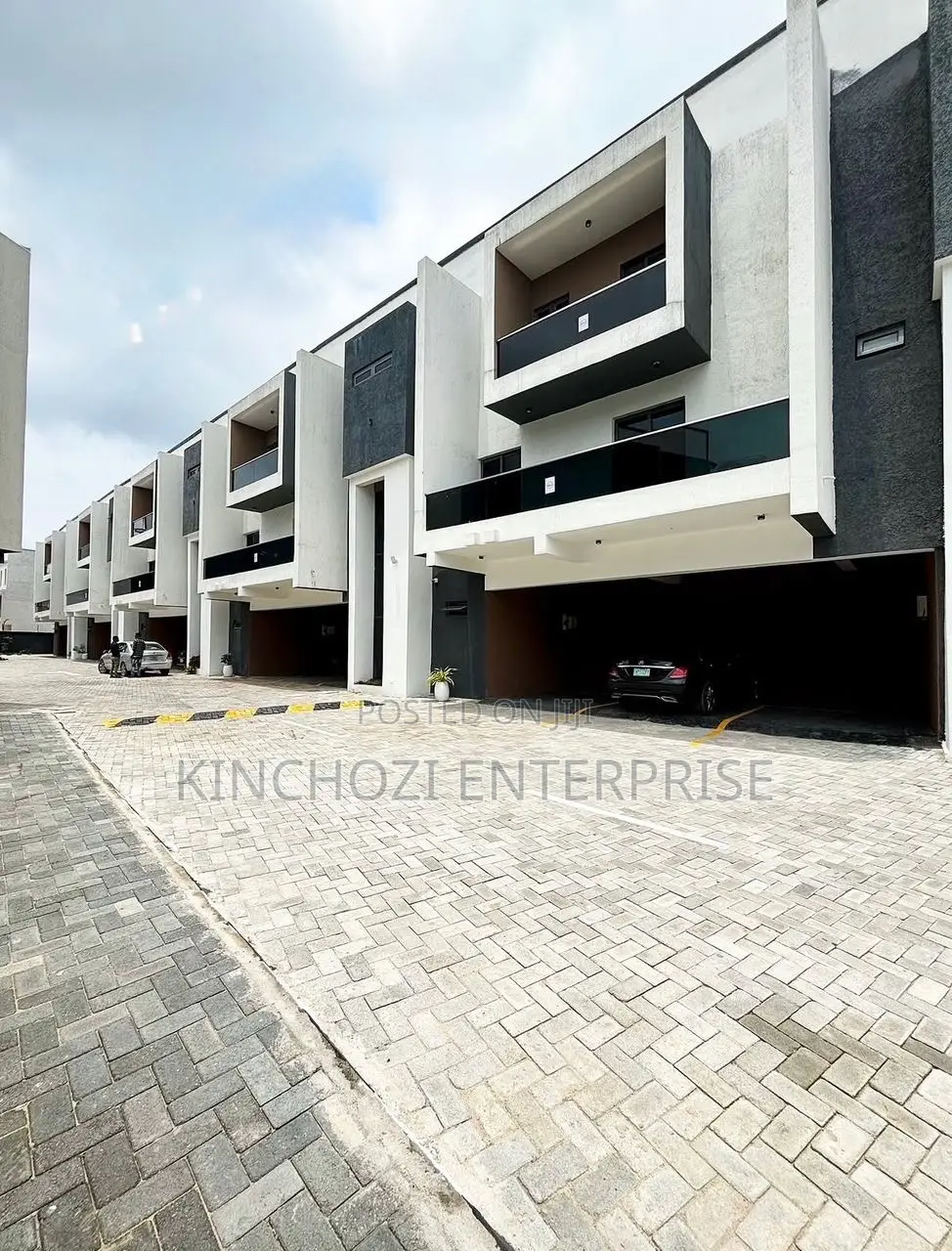 2bdrm Apartment in Lekki Phase 1 for rent in Lekki Phase 1