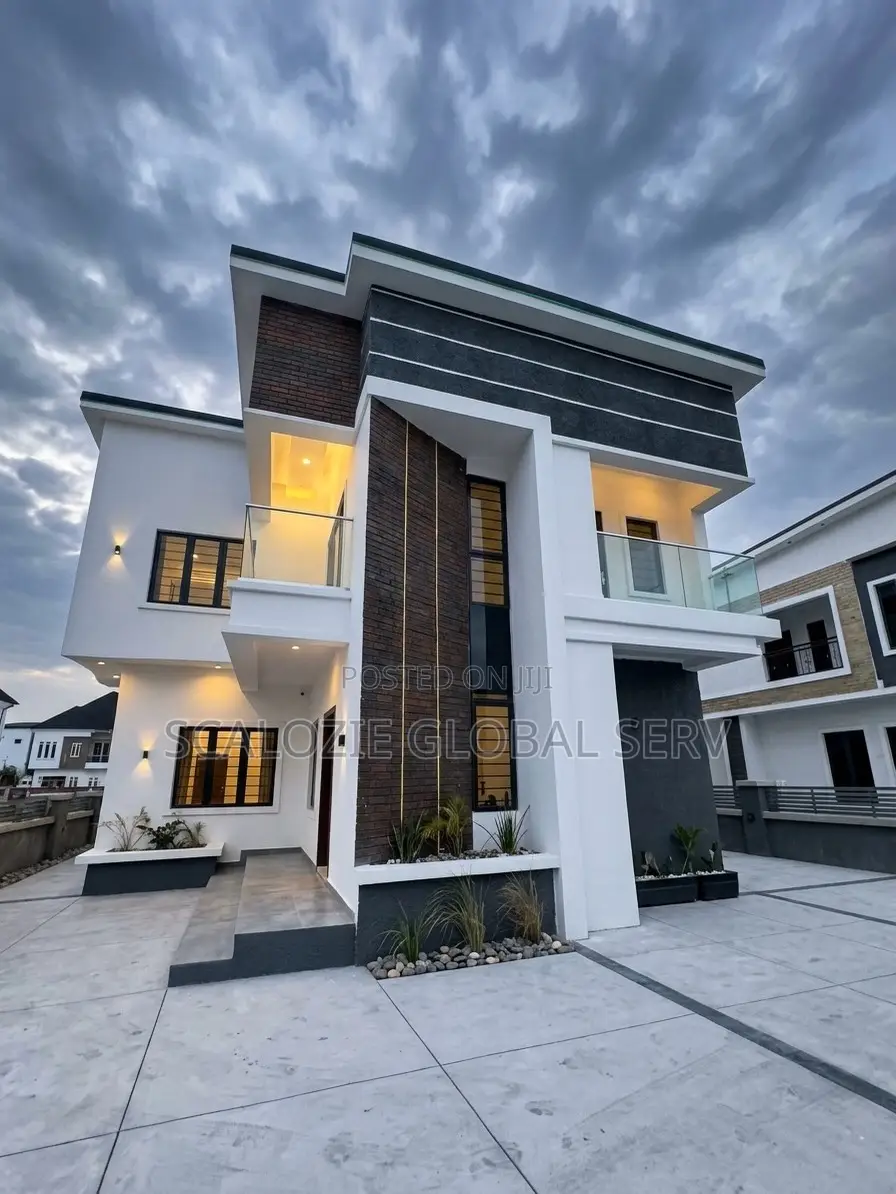 4bdrm Duplex in Sars Rd, Port for sale in Port-Harcourt