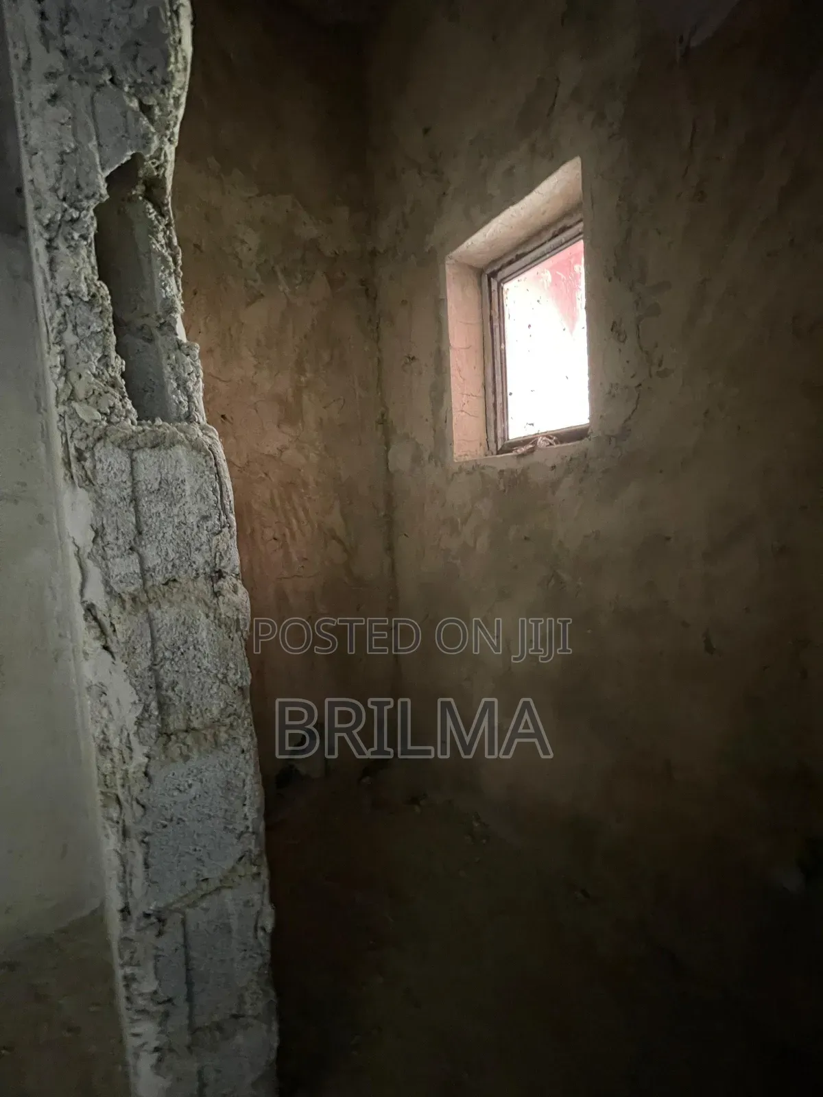 4bdrm Duplex in Kaura for sale in Kaura
