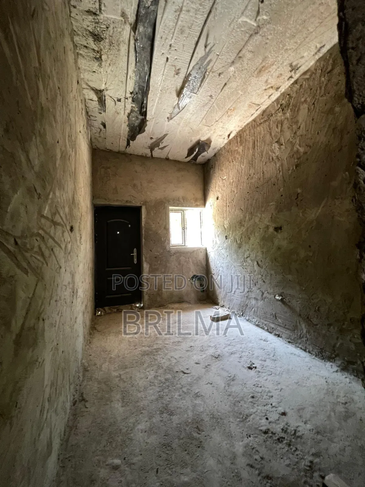 4bdrm Duplex in Kaura for sale in Kaura