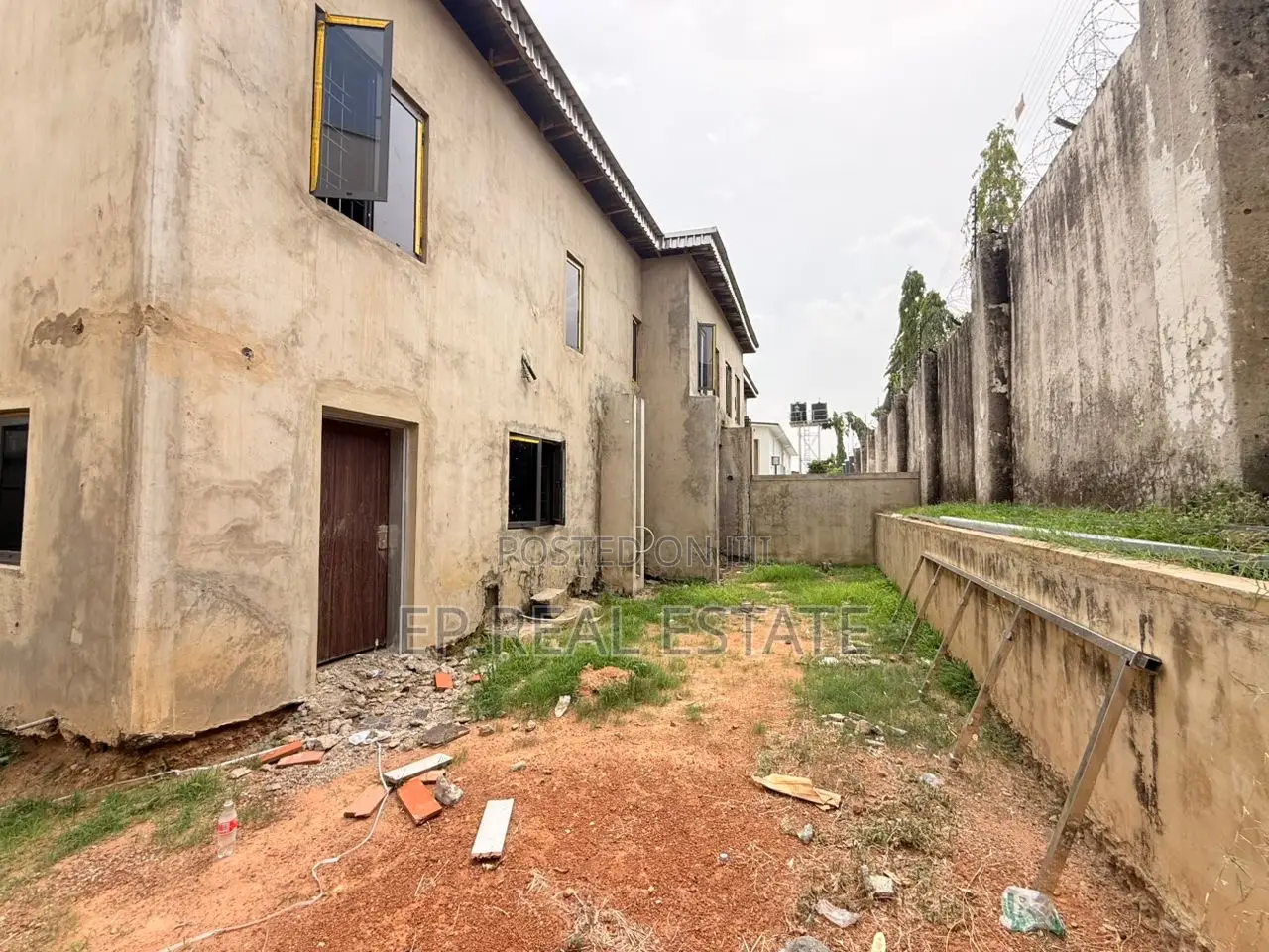 4bdrm Duplex in Kado for sale in Kado