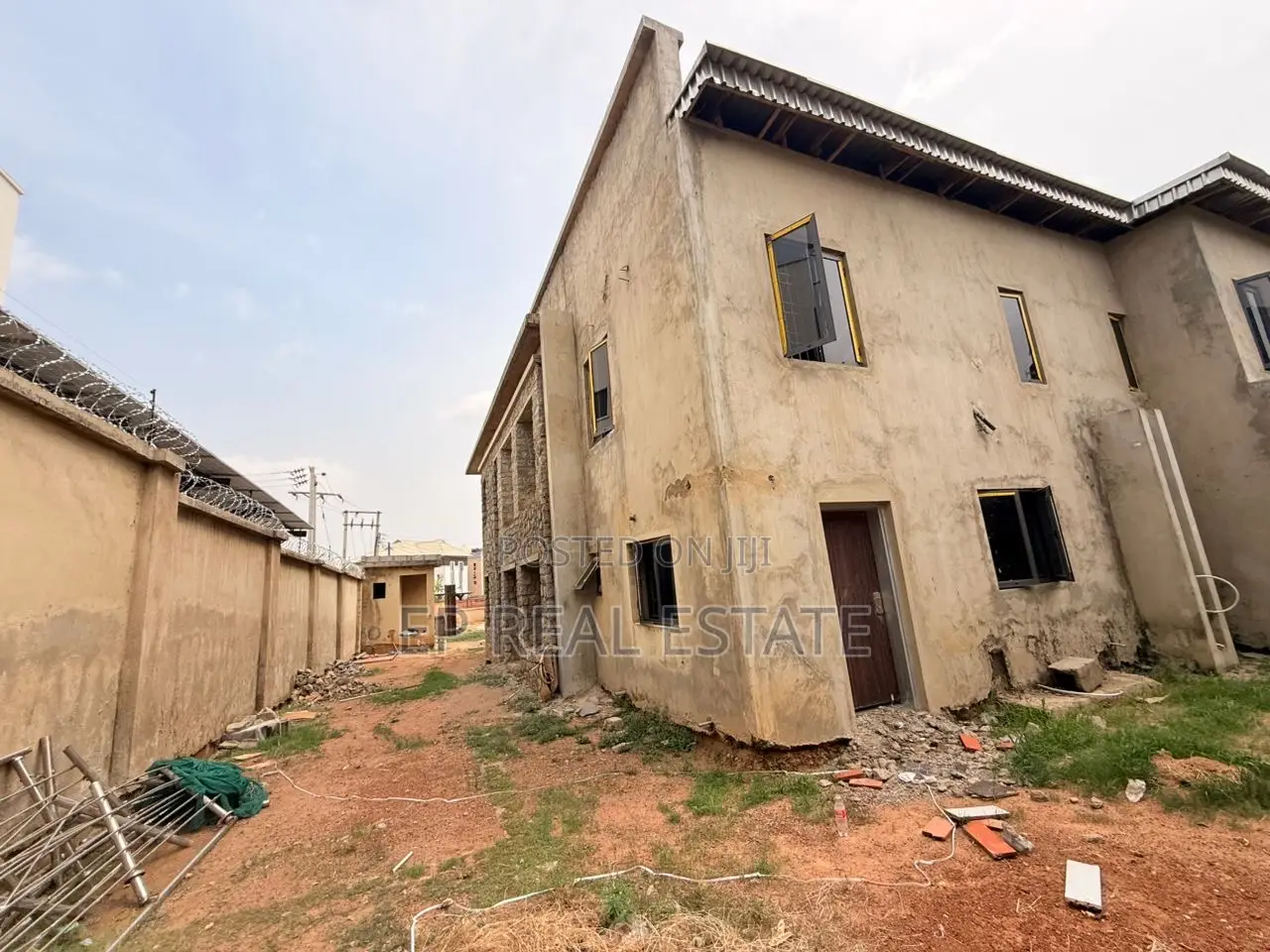 4bdrm Duplex in Kado for sale in Kado