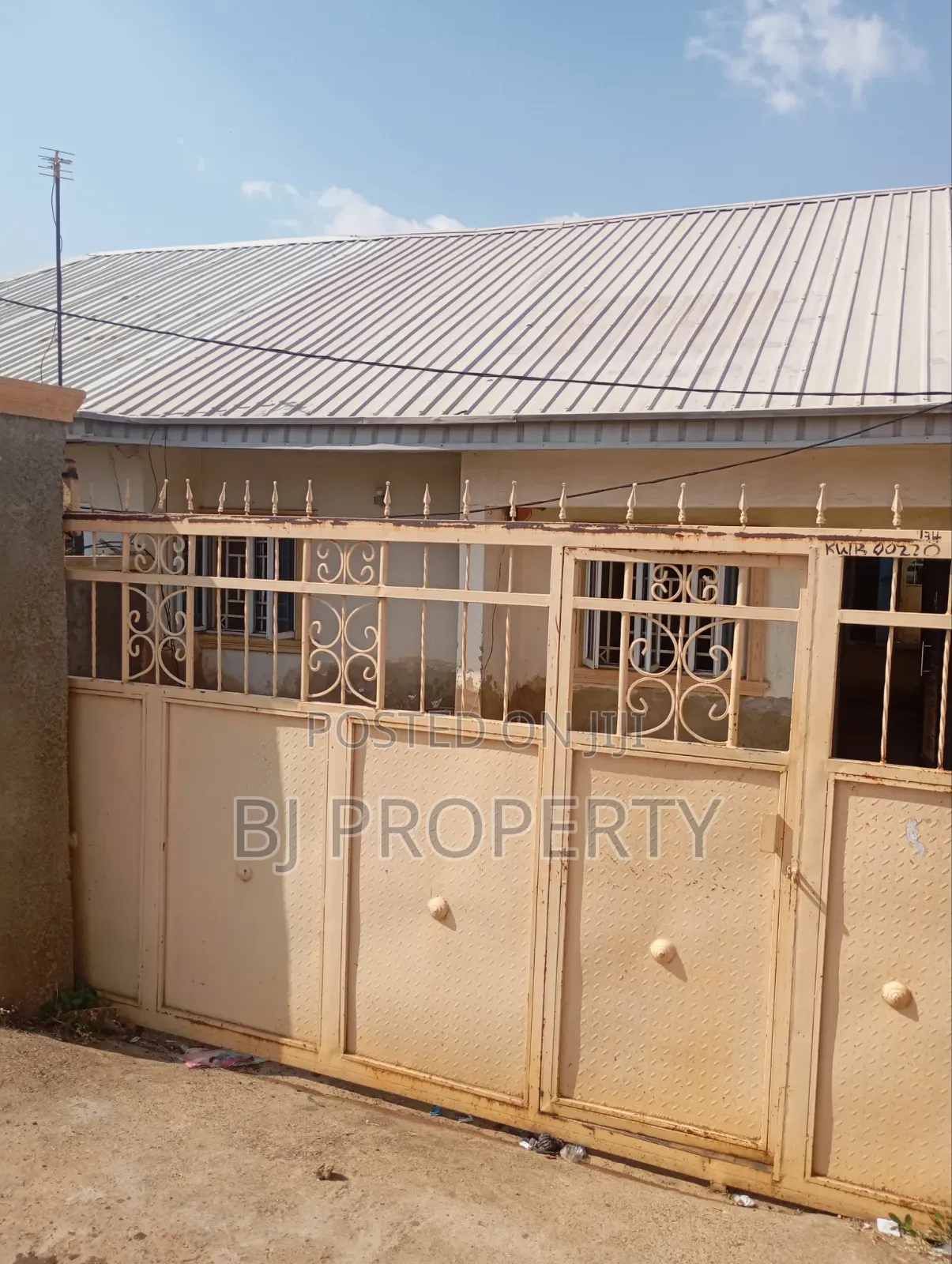 2bdrm Bungalow in F H A, Kubwa for sale in Kubwa