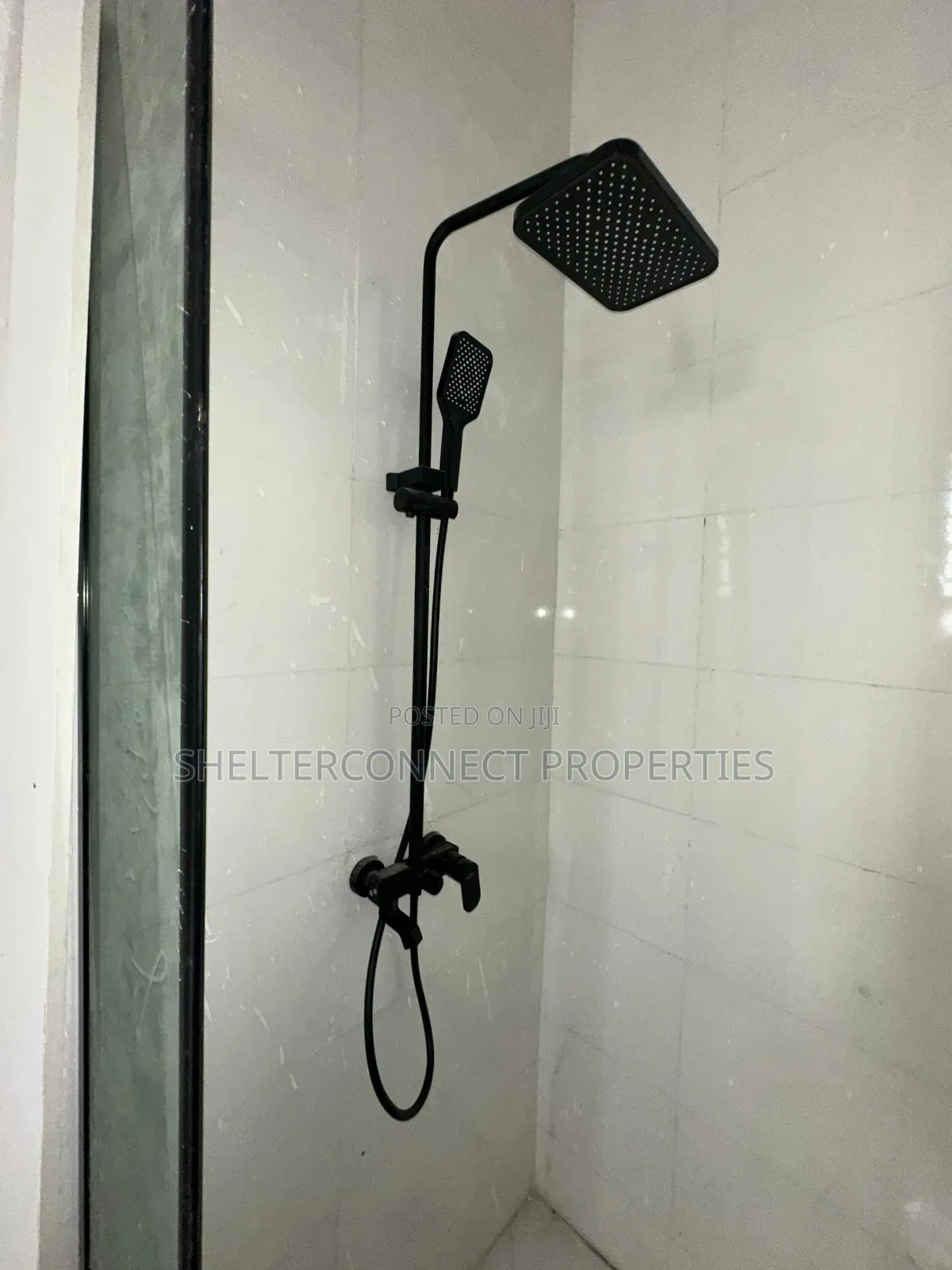 5bdrm Duplex in Ado / Ajah for sale in Ado / Ajah