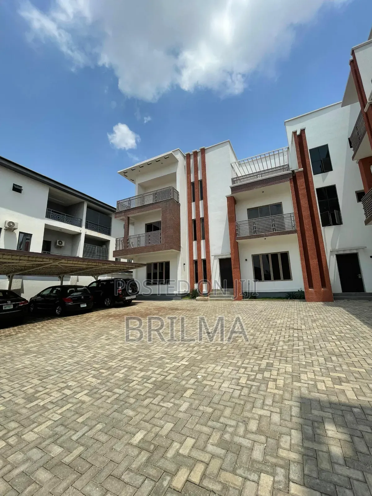 5bdrm Duplex in Jahi for sale in Jahi