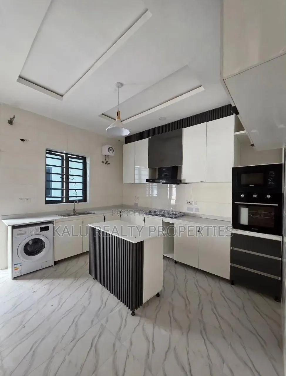 4bdrm Duplex in Harris Drive Lekki for sale in Lekki Phase 2