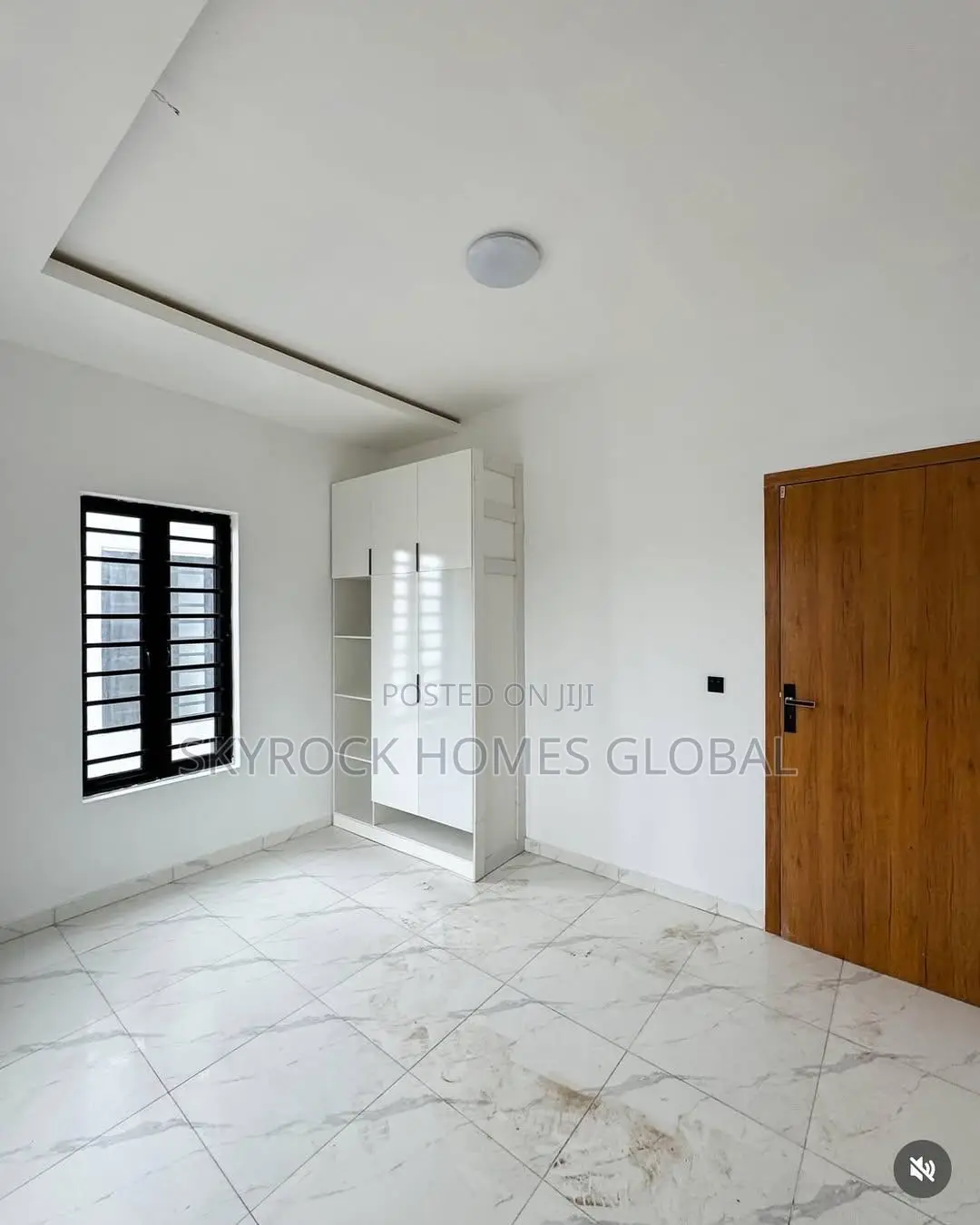 4bdrm Duplex in Chevron for rent in Chevron