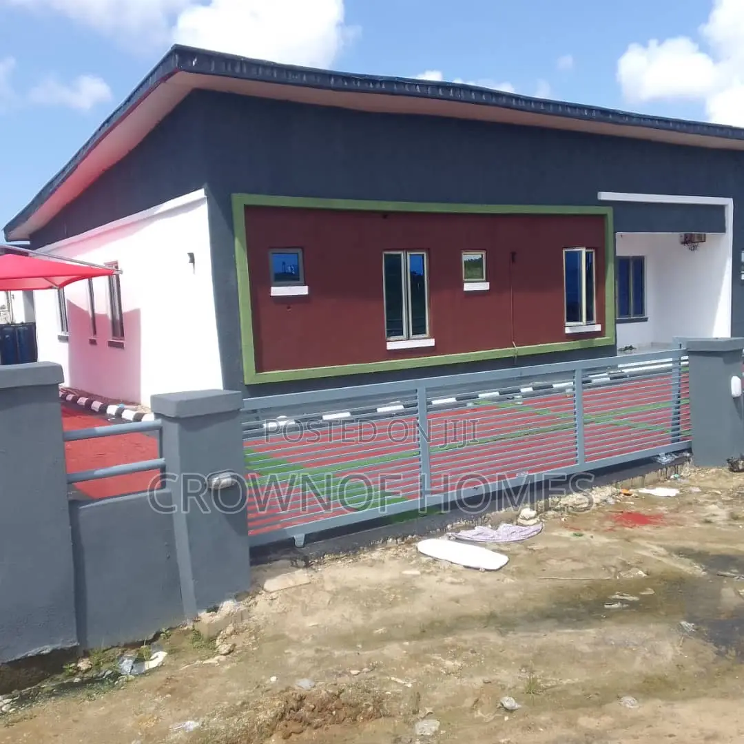 3bdrm Bungalow in Olokonla for sale in Olokonla